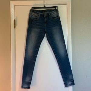 Miss Me “Clean Skinny Jeans”